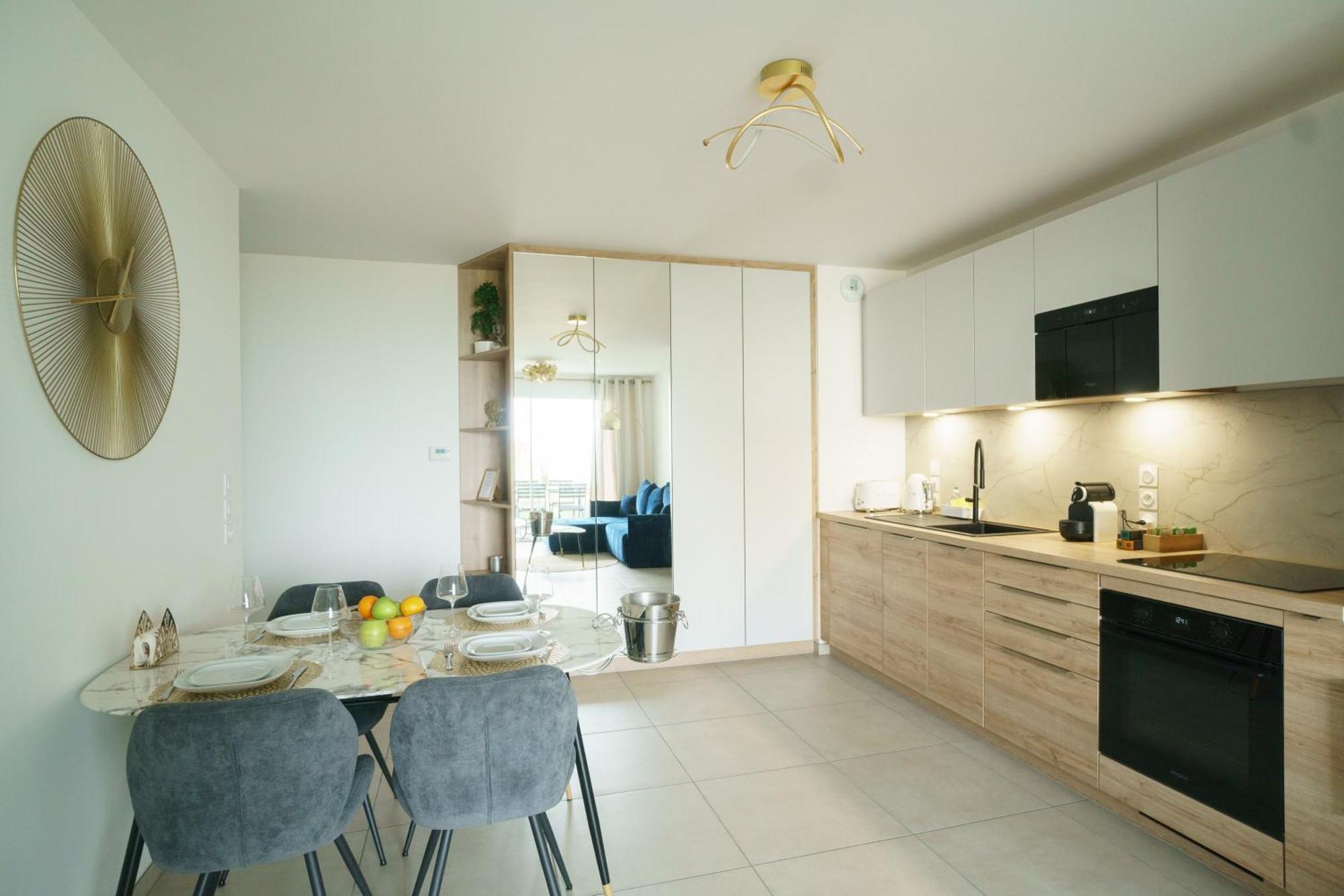 Royal Park Lake View Apartment Évian-les-Bains Zewnętrze zdjęcie